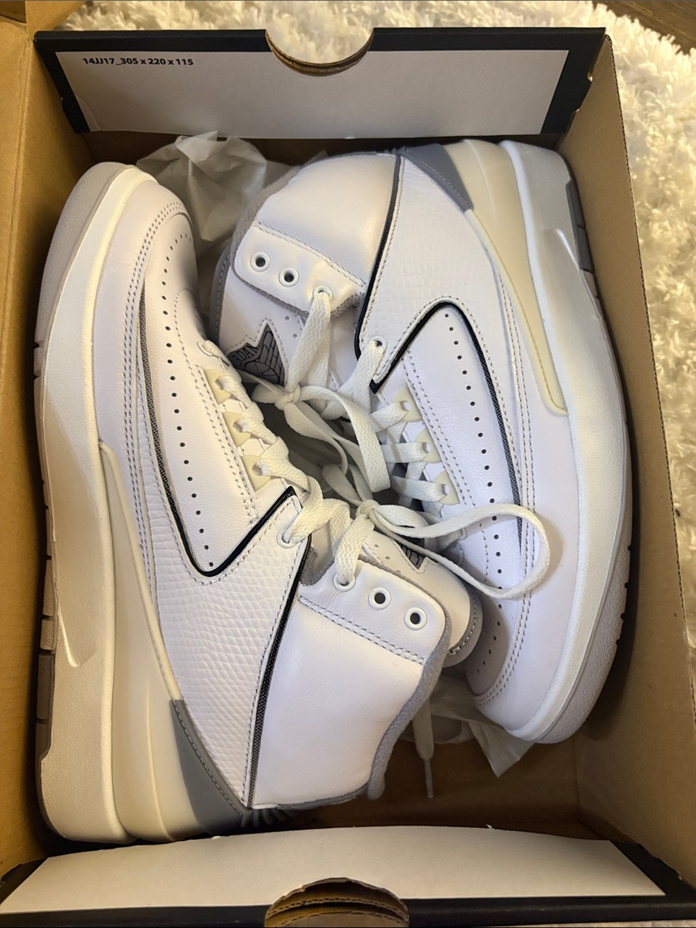 Men's Jordan 2s White sneakers